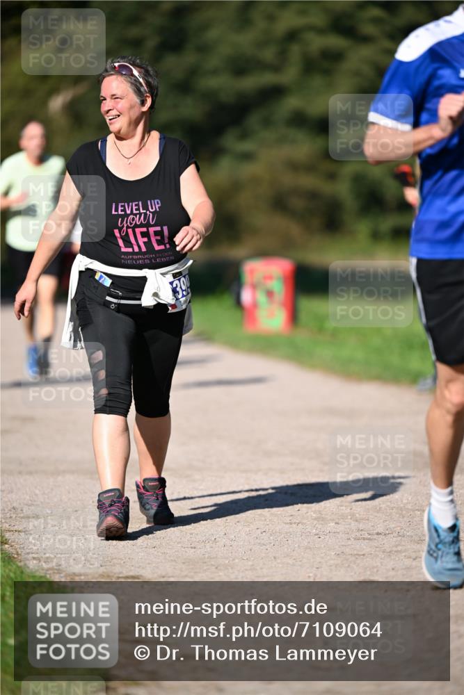 22.09.2024 - 32. Volkslauf durch das schöne Alstertal Dr. Thomas Lammeyer http://msf.ph/oto/7109064 22.09.2024 10:39:52 Laufen  meine-sportfotos.de