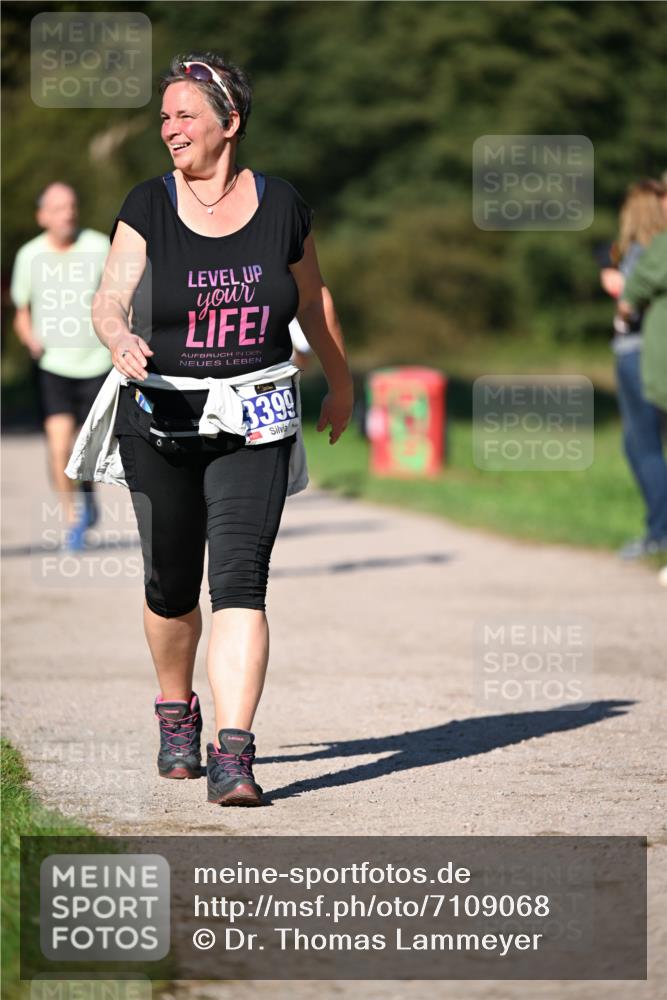22.09.2024 - 32. Volkslauf durch das schöne Alstertal Dr. Thomas Lammeyer http://msf.ph/oto/7109068 22.09.2024 10:39:53 Laufen 3399 meine-sportfotos.de