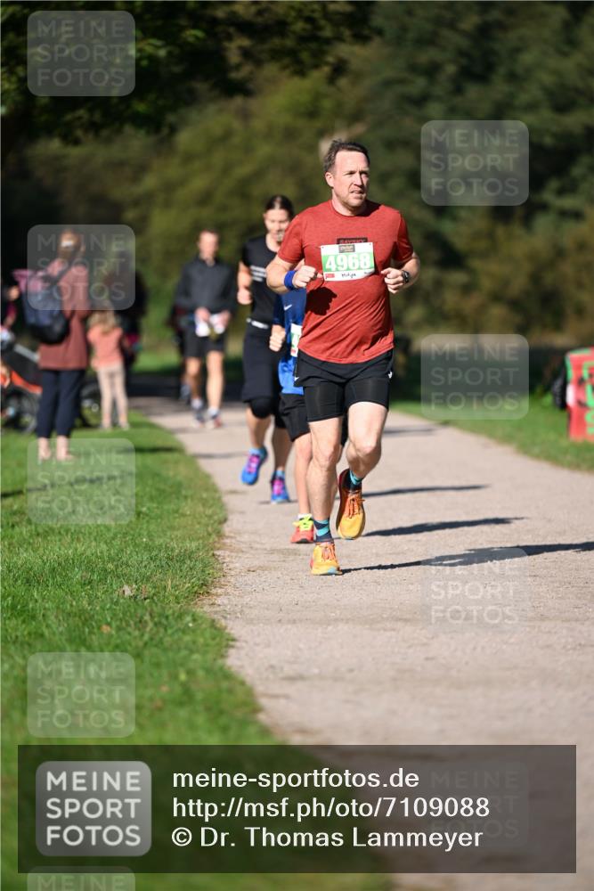 22.09.2024 - 32. Volkslauf durch das schöne Alstertal Dr. Thomas Lammeyer http://msf.ph/oto/7109088 22.09.2024 10:40:01 Laufen 4968 meine-sportfotos.de