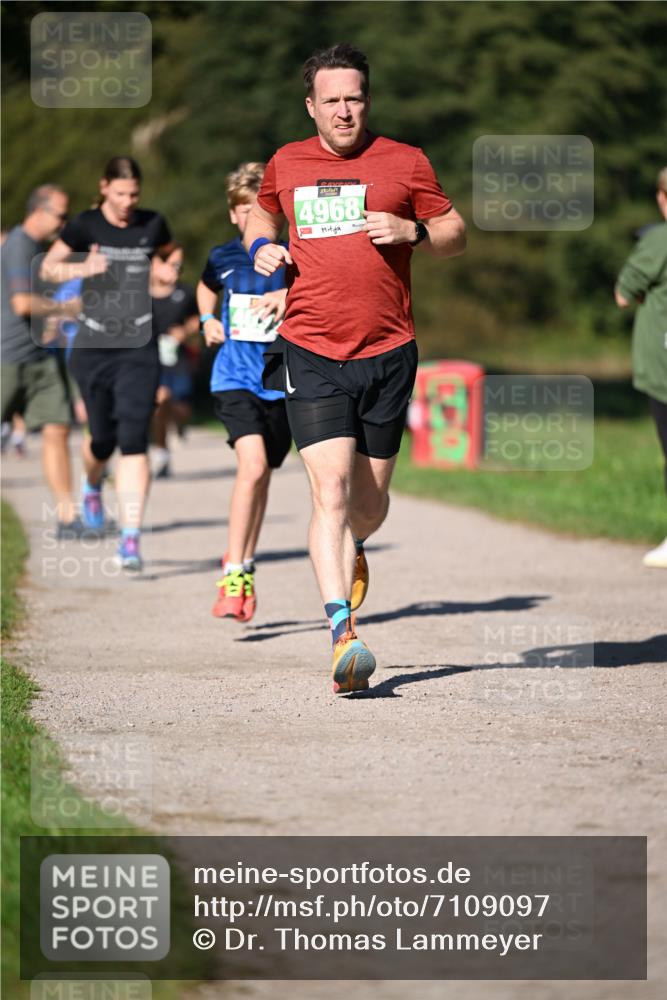 22.09.2024 - 32. Volkslauf durch das schöne Alstertal Dr. Thomas Lammeyer http://msf.ph/oto/7109097 22.09.2024 10:40:02 Laufen 4968 meine-sportfotos.de
