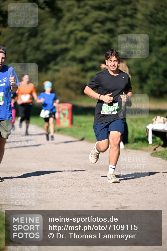 22.09.2024 - 32. Volkslauf durch das schöne Alstertal Dr. Thomas Lammeyer http://msf.ph/oto/7109115 22.09.2024 10:40:09 Laufen 4001, 7 meine-sportfotos.de