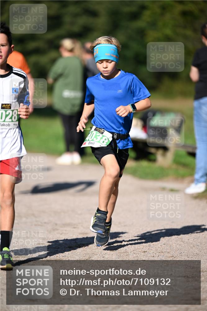 22.09.2024 - 32. Volkslauf durch das schöne Alstertal Dr. Thomas Lammeyer http://msf.ph/oto/7109132 22.09.2024 10:40:14 Laufen 028, 4038, 80 meine-sportfotos.de
