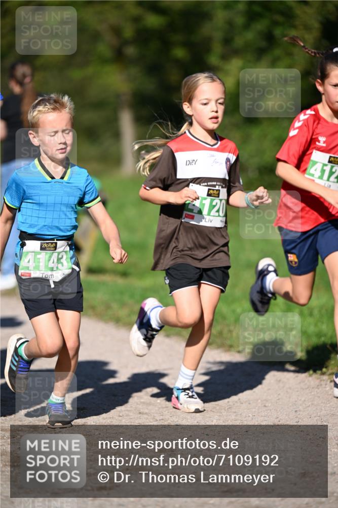 22.09.2024 - 32. Volkslauf durch das schöne Alstertal Dr. Thomas Lammeyer http://msf.ph/oto/7109192 22.09.2024 10:40:30 Laufen 4143, 120, 412 meine-sportfotos.de