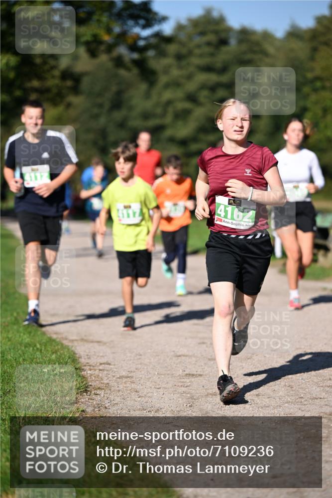 22.09.2024 - 32. Volkslauf durch das schöne Alstertal Dr. Thomas Lammeyer http://msf.ph/oto/7109236 22.09.2024 10:40:44 Laufen 4162 meine-sportfotos.de
