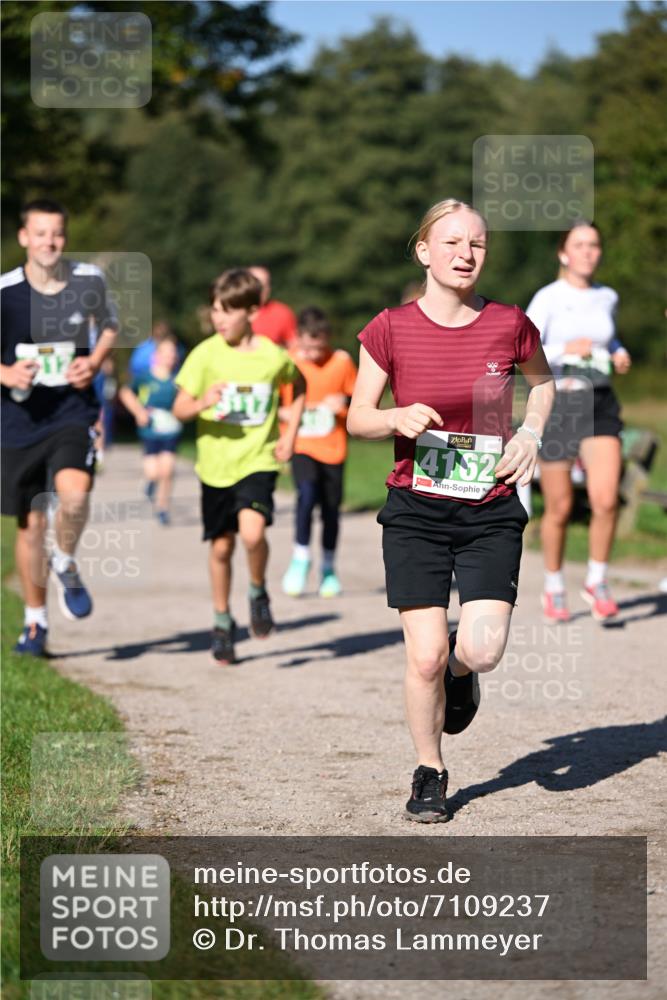 22.09.2024 - 32. Volkslauf durch das schöne Alstertal Dr. Thomas Lammeyer http://msf.ph/oto/7109237 22.09.2024 10:40:44 Laufen 4152 meine-sportfotos.de