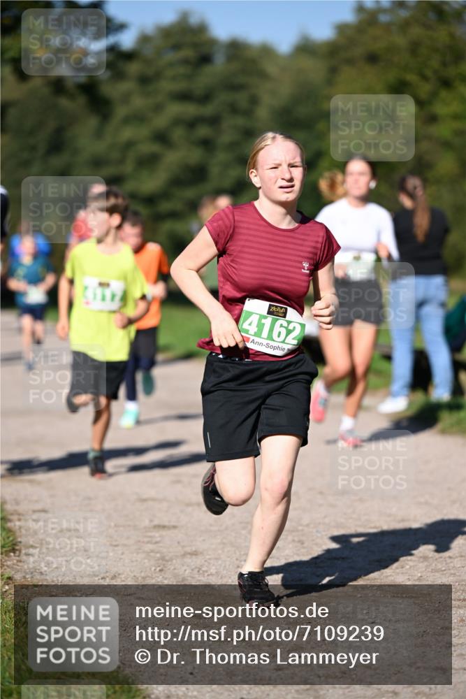 22.09.2024 - 32. Volkslauf durch das schöne Alstertal Dr. Thomas Lammeyer http://msf.ph/oto/7109239 22.09.2024 10:40:44 Laufen 4162 meine-sportfotos.de