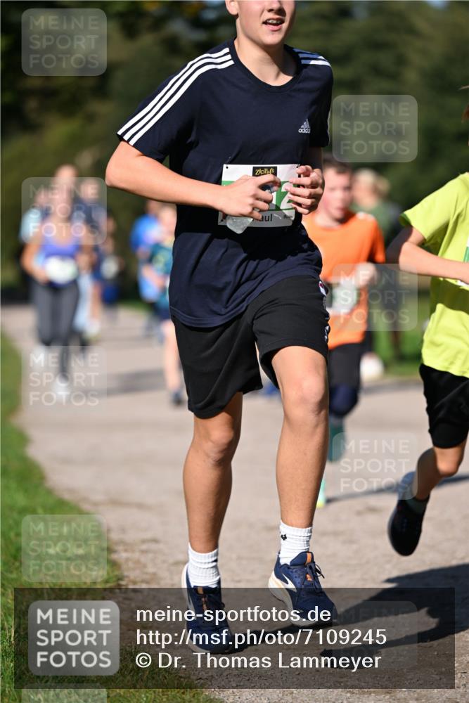 22.09.2024 - 32. Volkslauf durch das schöne Alstertal Dr. Thomas Lammeyer http://msf.ph/oto/7109245 22.09.2024 10:40:46 Laufen  meine-sportfotos.de
