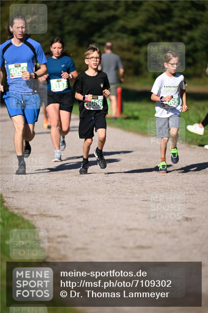 22.09.2024 - 32. Volkslauf durch das schöne Alstertal Dr. Thomas Lammeyer http://msf.ph/oto/7109302 22.09.2024 10:40:59 Laufen 4064, 4157, 4066, 65 meine-sportfotos.de