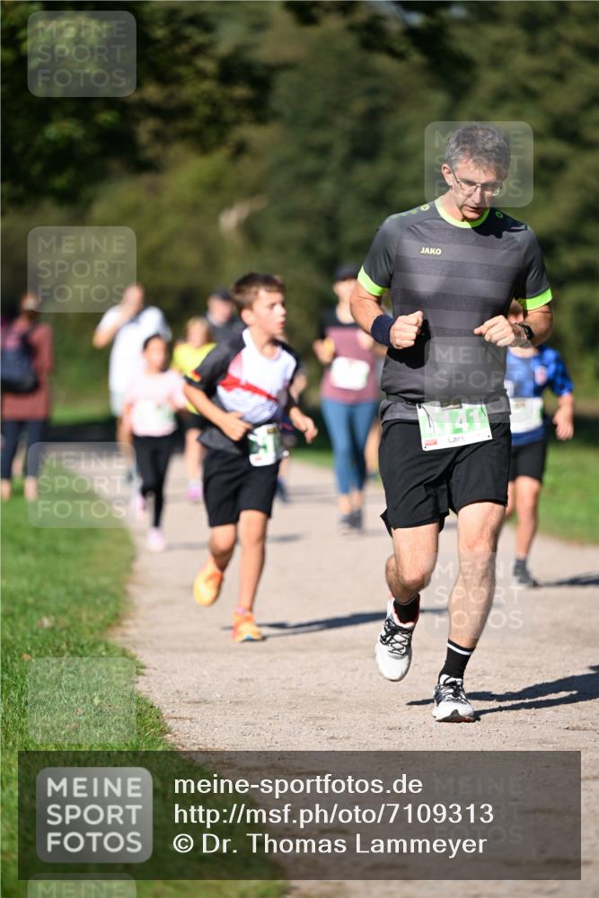 22.09.2024 - 32. Volkslauf durch das schöne Alstertal Dr. Thomas Lammeyer http://msf.ph/oto/7109313 22.09.2024 10:41:03 Laufen 41 meine-sportfotos.de