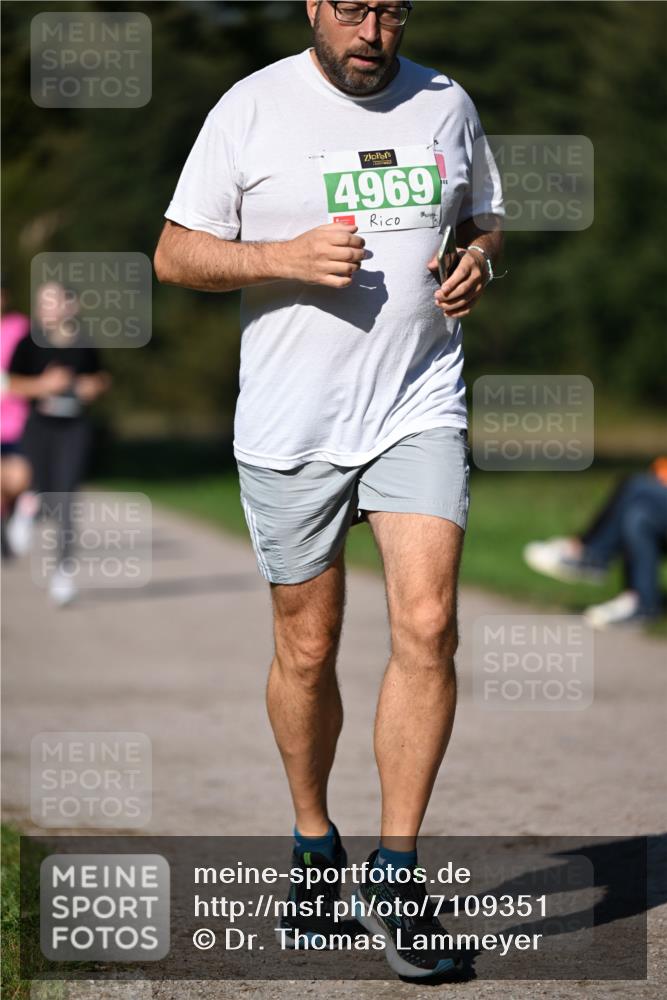 22.09.2024 - 32. Volkslauf durch das schöne Alstertal Dr. Thomas Lammeyer http://msf.ph/oto/7109351 22.09.2024 10:41:15 Laufen 4969 meine-sportfotos.de