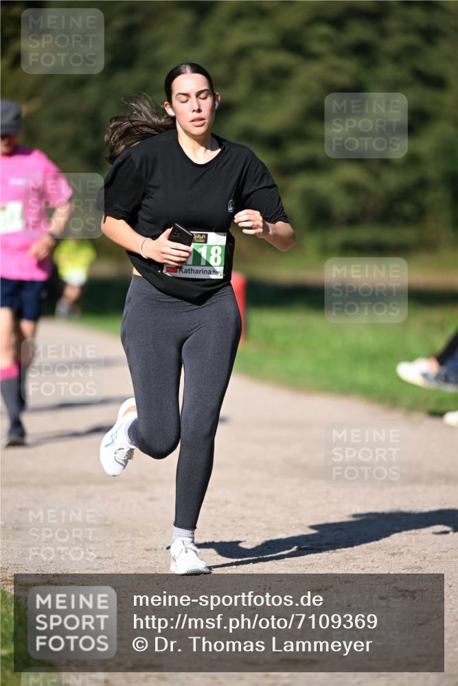 22.09.2024 - 32. Volkslauf durch das schöne Alstertal Dr. Thomas Lammeyer http://msf.ph/oto/7109369 22.09.2024 10:41:18 Laufen 18 meine-sportfotos.de