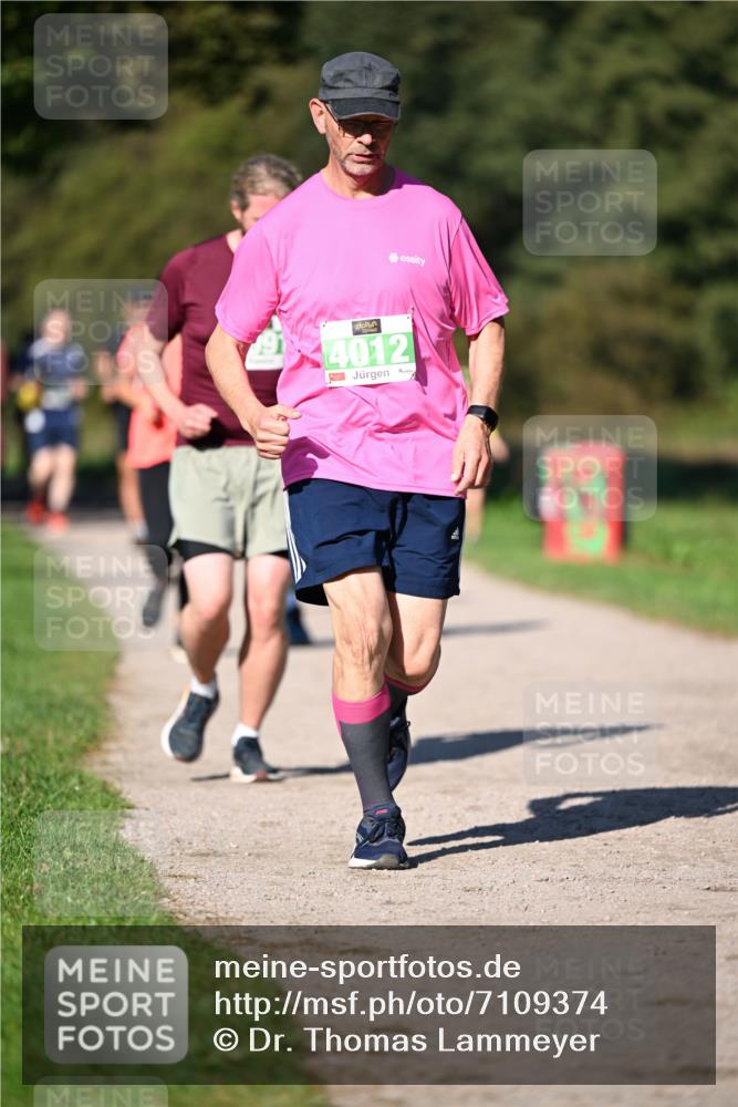 22.09.2024 - 32. Volkslauf durch das schöne Alstertal Dr. Thomas Lammeyer http://msf.ph/oto/7109374 22.09.2024 10:41:21 Laufen 4012 meine-sportfotos.de
