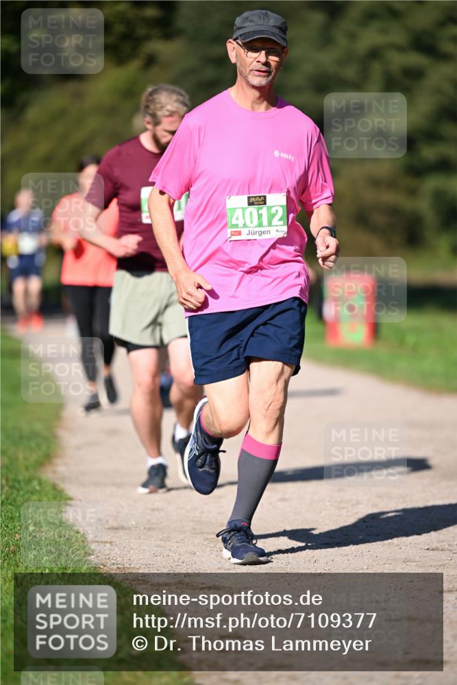 22.09.2024 - 32. Volkslauf durch das schöne Alstertal Dr. Thomas Lammeyer http://msf.ph/oto/7109377 22.09.2024 10:41:21 Laufen 4012 meine-sportfotos.de