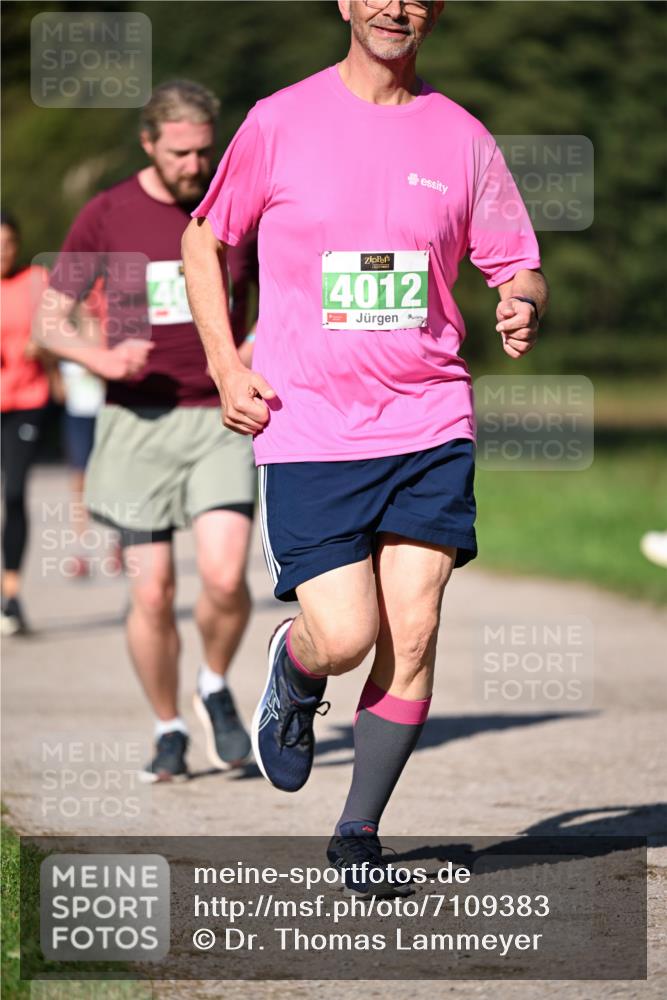 22.09.2024 - 32. Volkslauf durch das schöne Alstertal Dr. Thomas Lammeyer http://msf.ph/oto/7109383 22.09.2024 10:41:22 Laufen 4012 meine-sportfotos.de