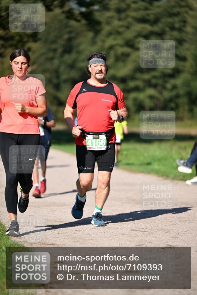 22.09.2024 - 32. Volkslauf durch das schöne Alstertal Dr. Thomas Lammeyer http://msf.ph/oto/7109393 22.09.2024 10:41:25 Laufen 4166 meine-sportfotos.de