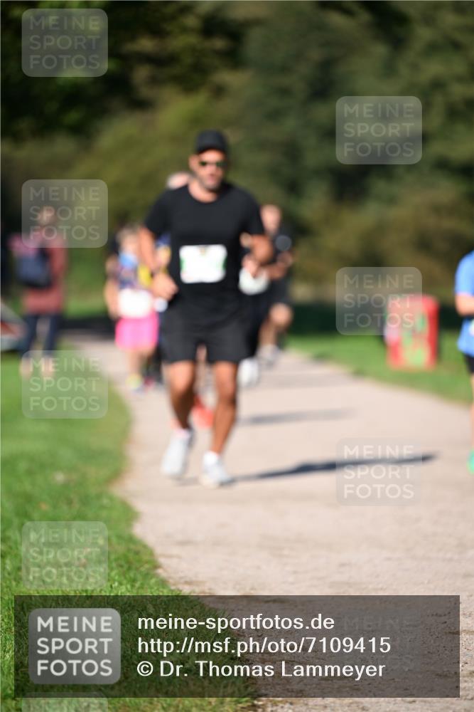 22.09.2024 - 32. Volkslauf durch das schöne Alstertal Dr. Thomas Lammeyer http://msf.ph/oto/7109415 22.09.2024 10:41:29 Laufen  meine-sportfotos.de