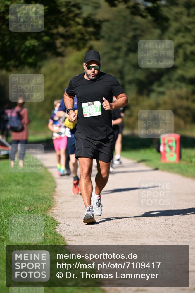 22.09.2024 - 32. Volkslauf durch das schöne Alstertal Dr. Thomas Lammeyer http://msf.ph/oto/7109417 22.09.2024 10:41:30 Laufen 4057 meine-sportfotos.de
