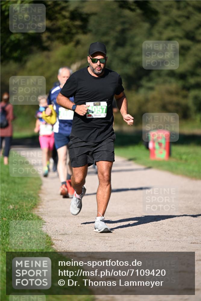 22.09.2024 - 32. Volkslauf durch das schöne Alstertal Dr. Thomas Lammeyer http://msf.ph/oto/7109420 22.09.2024 10:41:30 Laufen 4057 meine-sportfotos.de