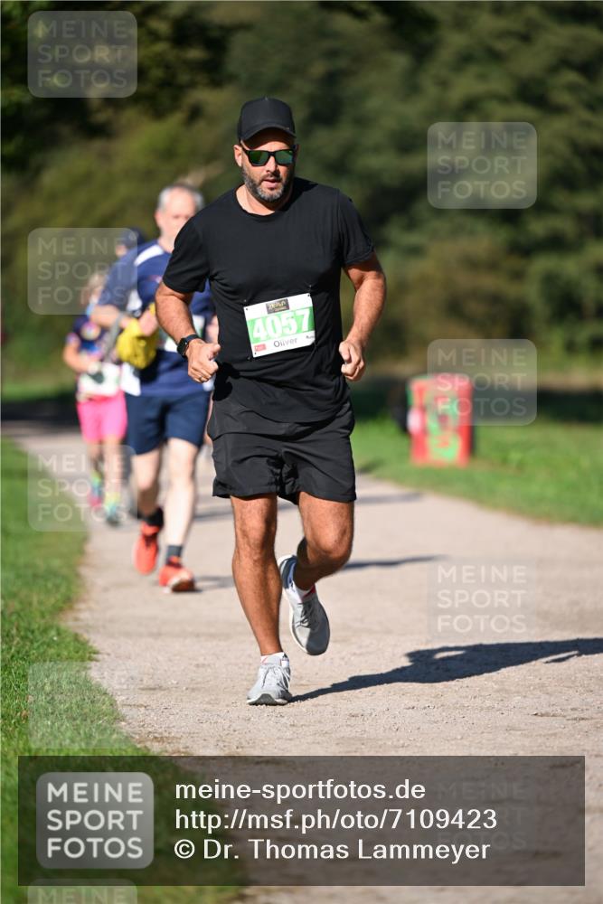 22.09.2024 - 32. Volkslauf durch das schöne Alstertal Dr. Thomas Lammeyer http://msf.ph/oto/7109423 22.09.2024 10:41:31 Laufen 4057 meine-sportfotos.de