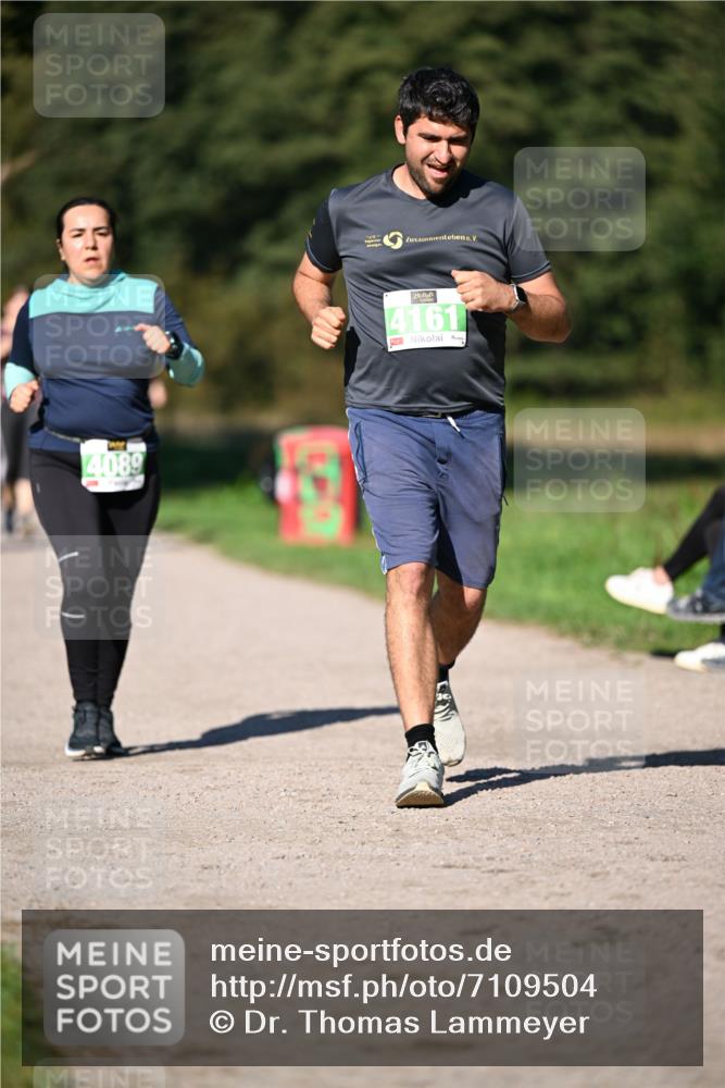 22.09.2024 - 32. Volkslauf durch das schöne Alstertal Dr. Thomas Lammeyer http://msf.ph/oto/7109504 22.09.2024 10:41:47 Laufen 4089, 4161 meine-sportfotos.de