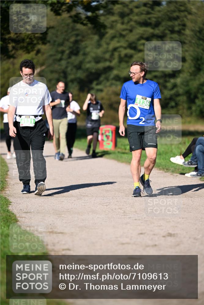 22.09.2024 - 32. Volkslauf durch das schöne Alstertal Dr. Thomas Lammeyer http://msf.ph/oto/7109613 22.09.2024 10:42:16 Laufen 4136, 4131, 2 meine-sportfotos.de