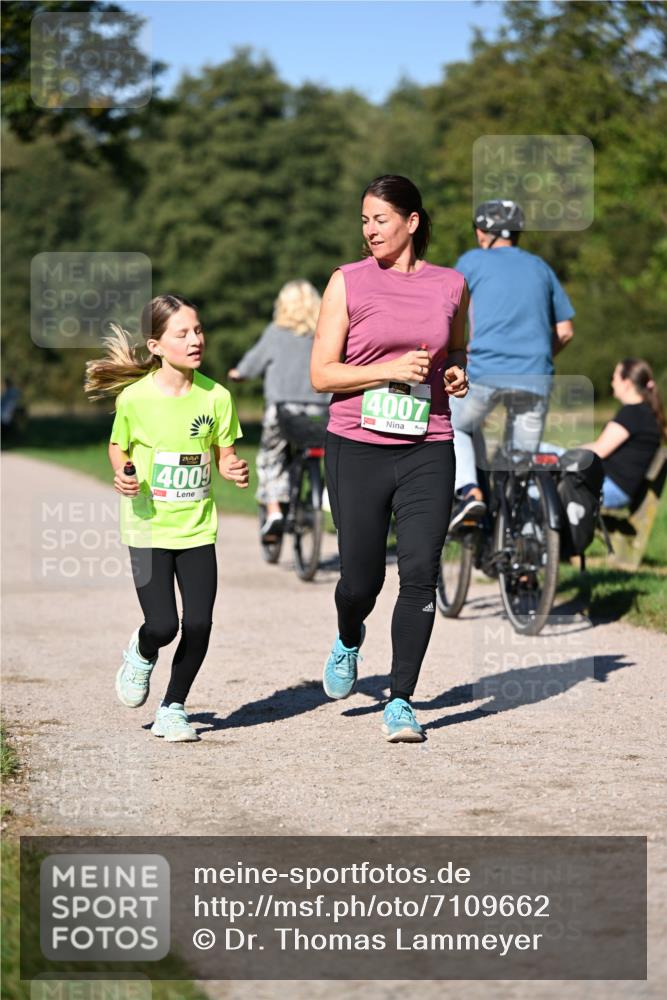22.09.2024 - 32. Volkslauf durch das schöne Alstertal Dr. Thomas Lammeyer http://msf.ph/oto/7109662 22.09.2024 10:42:31 Laufen 4009, 4007 meine-sportfotos.de
