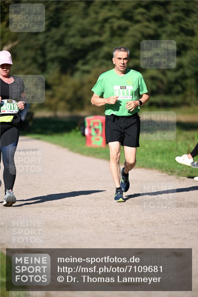 22.09.2024 - 32. Volkslauf durch das schöne Alstertal Dr. Thomas Lammeyer http://msf.ph/oto/7109681 22.09.2024 10:42:43 Laufen 4019, 4111, 00 meine-sportfotos.de