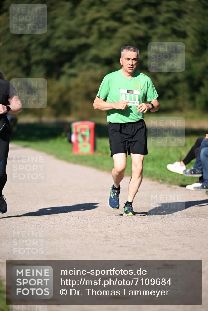 22.09.2024 - 32. Volkslauf durch das schöne Alstertal Dr. Thomas Lammeyer http://msf.ph/oto/7109684 22.09.2024 10:42:43 Laufen 500, 4111 meine-sportfotos.de