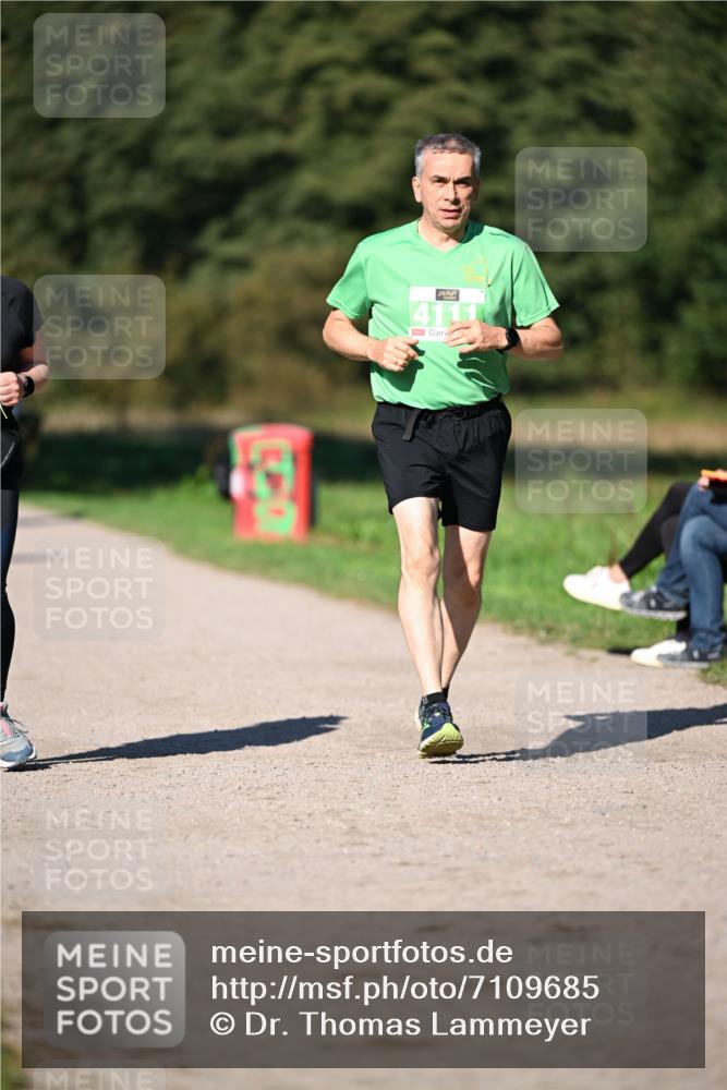 22.09.2024 - 32. Volkslauf durch das schöne Alstertal Dr. Thomas Lammeyer http://msf.ph/oto/7109685 22.09.2024 10:42:43 Laufen 4111 meine-sportfotos.de