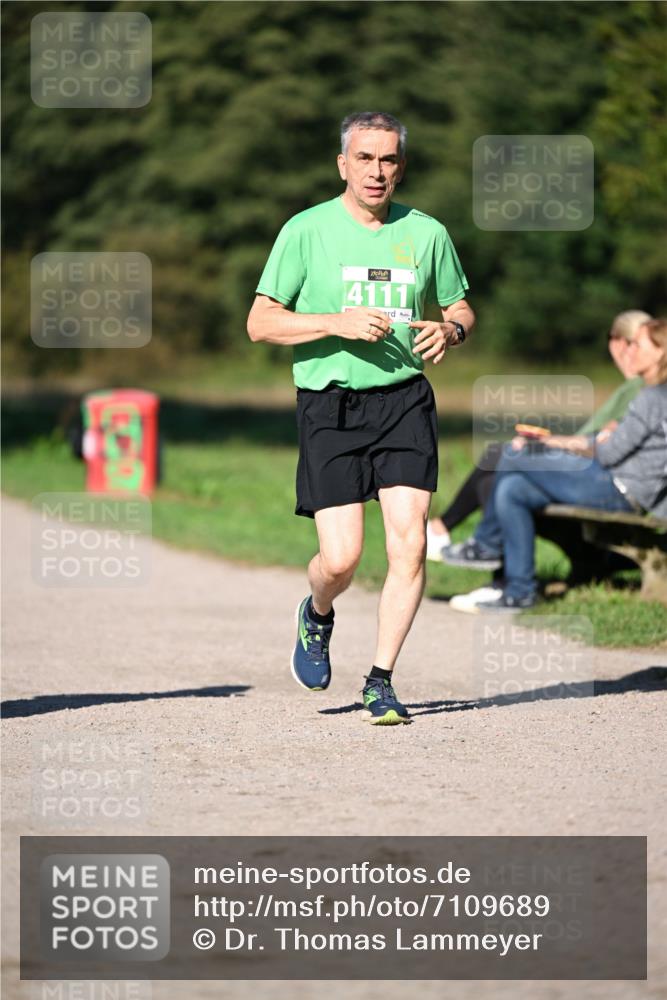 22.09.2024 - 32. Volkslauf durch das schöne Alstertal Dr. Thomas Lammeyer http://msf.ph/oto/7109689 22.09.2024 10:42:44 Laufen 4111 meine-sportfotos.de