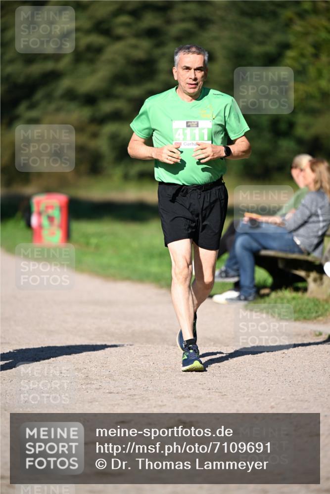 22.09.2024 - 32. Volkslauf durch das schöne Alstertal Dr. Thomas Lammeyer http://msf.ph/oto/7109691 22.09.2024 10:42:44 Laufen 4111 meine-sportfotos.de