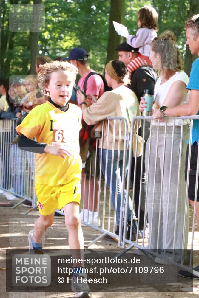 22.09.2024 - 32. Volkslauf durch das schöne Alstertal H.Heesch http://msf.ph/oto/7109796 22.09.2024 10:42:58 Ziel  meine-sportfotos.de