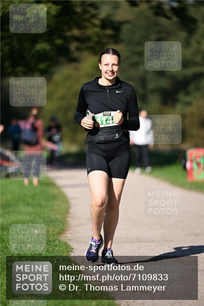 22.09.2024 - 32. Volkslauf durch das schöne Alstertal Dr. Thomas Lammeyer http://msf.ph/oto/7109833 22.09.2024 10:43:30 Laufen 414 meine-sportfotos.de