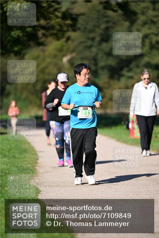 22.09.2024 - 32. Volkslauf durch das schöne Alstertal Dr. Thomas Lammeyer http://msf.ph/oto/7109849 22.09.2024 10:43:46 Laufen 133 meine-sportfotos.de