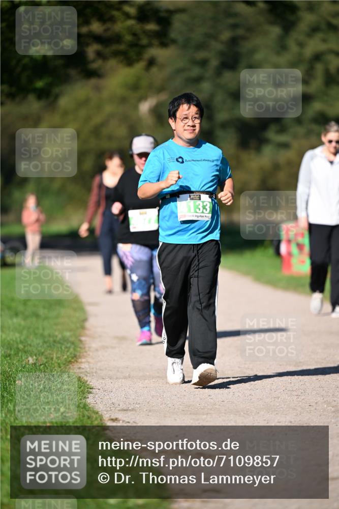22.09.2024 - 32. Volkslauf durch das schöne Alstertal Dr. Thomas Lammeyer http://msf.ph/oto/7109857 22.09.2024 10:43:47 Laufen 133 meine-sportfotos.de