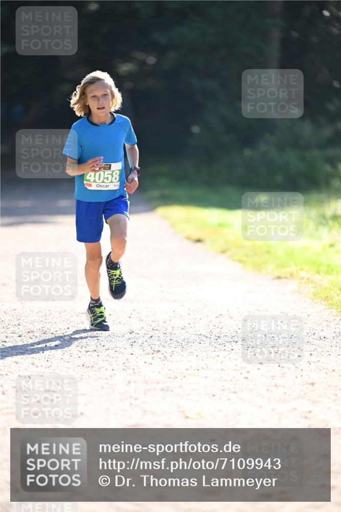 22.09.2024 - 32. Volkslauf durch das schöne Alstertal Dr. Thomas Lammeyer http://msf.ph/oto/7109943 22.09.2024 10:48:21 Laufen 4058 meine-sportfotos.de