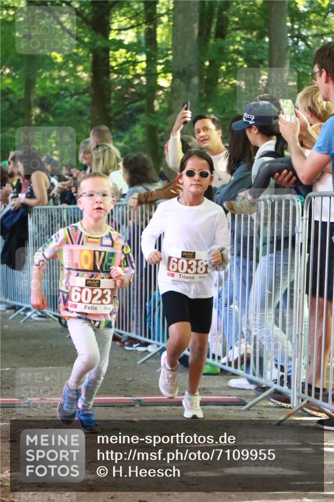 22.09.2024 - 32. Volkslauf durch das schöne Alstertal H.Heesch http://msf.ph/oto/7109955 22.09.2024 10:43:48 Ziel  meine-sportfotos.de