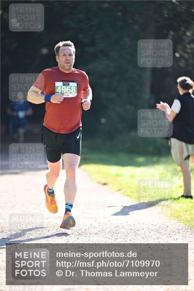 22.09.2024 - 32. Volkslauf durch das schöne Alstertal Dr. Thomas Lammeyer http://msf.ph/oto/7109970 22.09.2024 10:48:49 Laufen 4968 meine-sportfotos.de