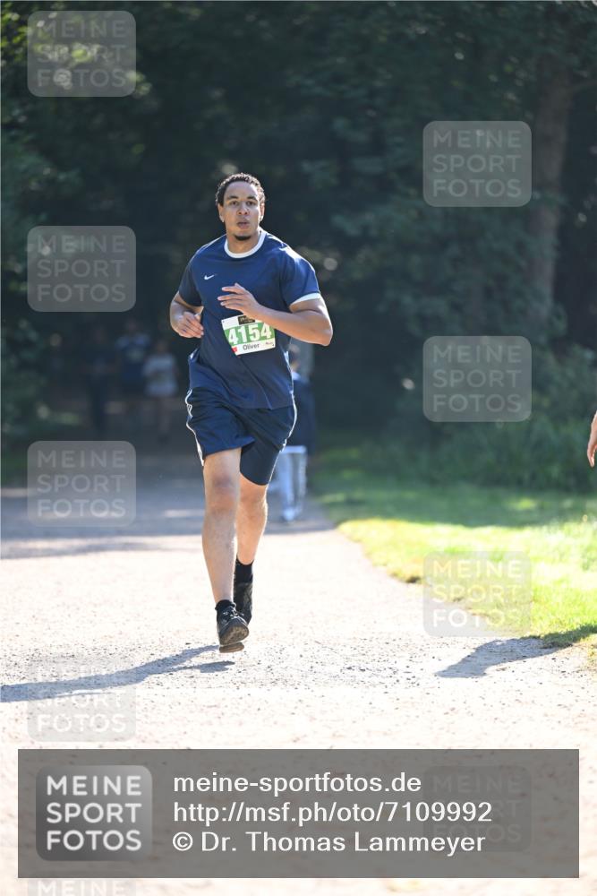 22.09.2024 - 32. Volkslauf durch das schöne Alstertal Dr. Thomas Lammeyer http://msf.ph/oto/7109992 22.09.2024 10:48:56 Laufen 4154 meine-sportfotos.de