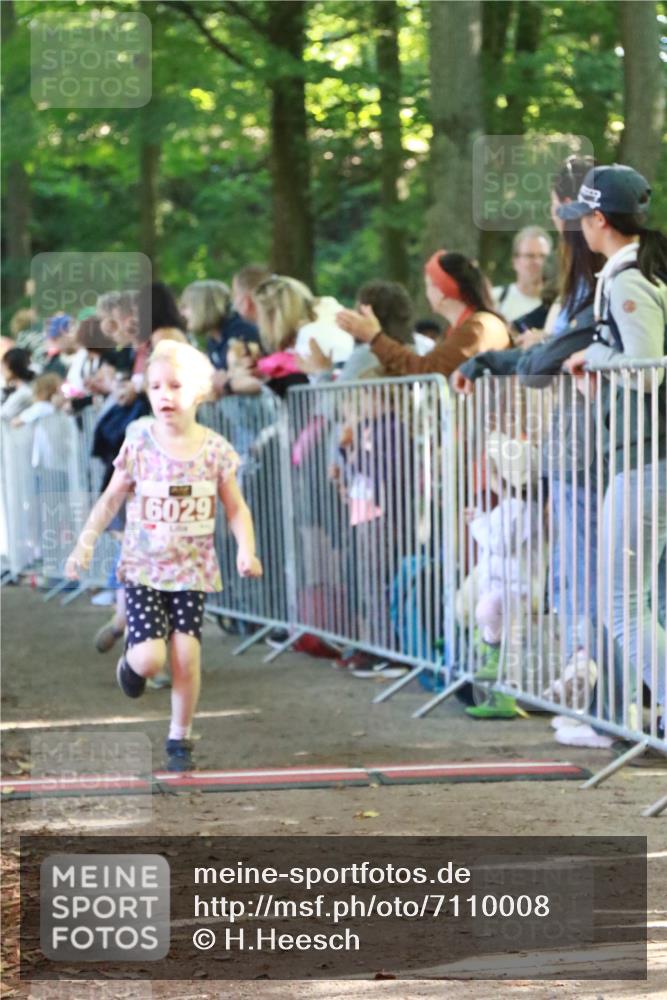 22.09.2024 - 32. Volkslauf durch das schöne Alstertal H.Heesch http://msf.ph/oto/7110008 22.09.2024 10:44:03 Ziel  meine-sportfotos.de