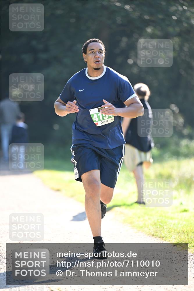 22.09.2024 - 32. Volkslauf durch das schöne Alstertal Dr. Thomas Lammeyer http://msf.ph/oto/7110010 22.09.2024 10:48:58 Laufen 415 meine-sportfotos.de