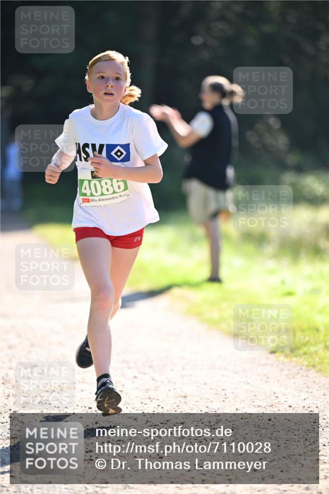 22.09.2024 - 32. Volkslauf durch das schöne Alstertal Dr. Thomas Lammeyer http://msf.ph/oto/7110028 22.09.2024 10:49:12 Laufen 4086 meine-sportfotos.de