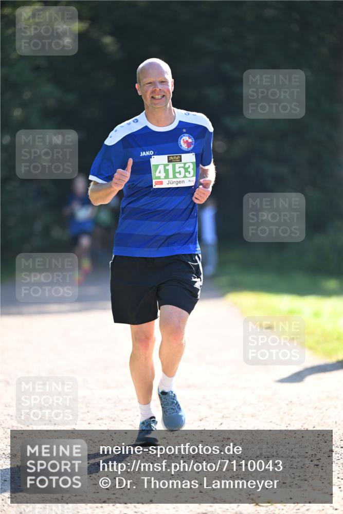 22.09.2024 - 32. Volkslauf durch das schöne Alstertal Dr. Thomas Lammeyer http://msf.ph/oto/7110043 22.09.2024 10:49:15 Laufen 4153 meine-sportfotos.de