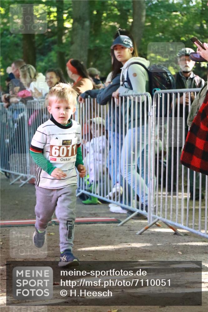 22.09.2024 - 32. Volkslauf durch das schöne Alstertal H.Heesch http://msf.ph/oto/7110051 22.09.2024 10:44:14 Ziel  meine-sportfotos.de