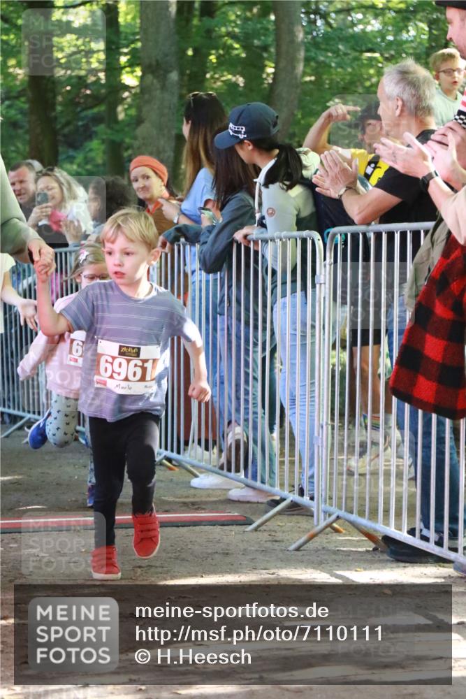 22.09.2024 - 32. Volkslauf durch das schöne Alstertal H.Heesch http://msf.ph/oto/7110111 22.09.2024 10:44:29 Ziel  meine-sportfotos.de
