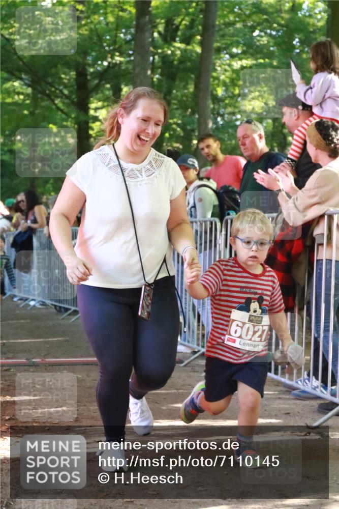 22.09.2024 - 32. Volkslauf durch das schöne Alstertal H.Heesch http://msf.ph/oto/7110145 22.09.2024 10:44:45 Ziel  meine-sportfotos.de