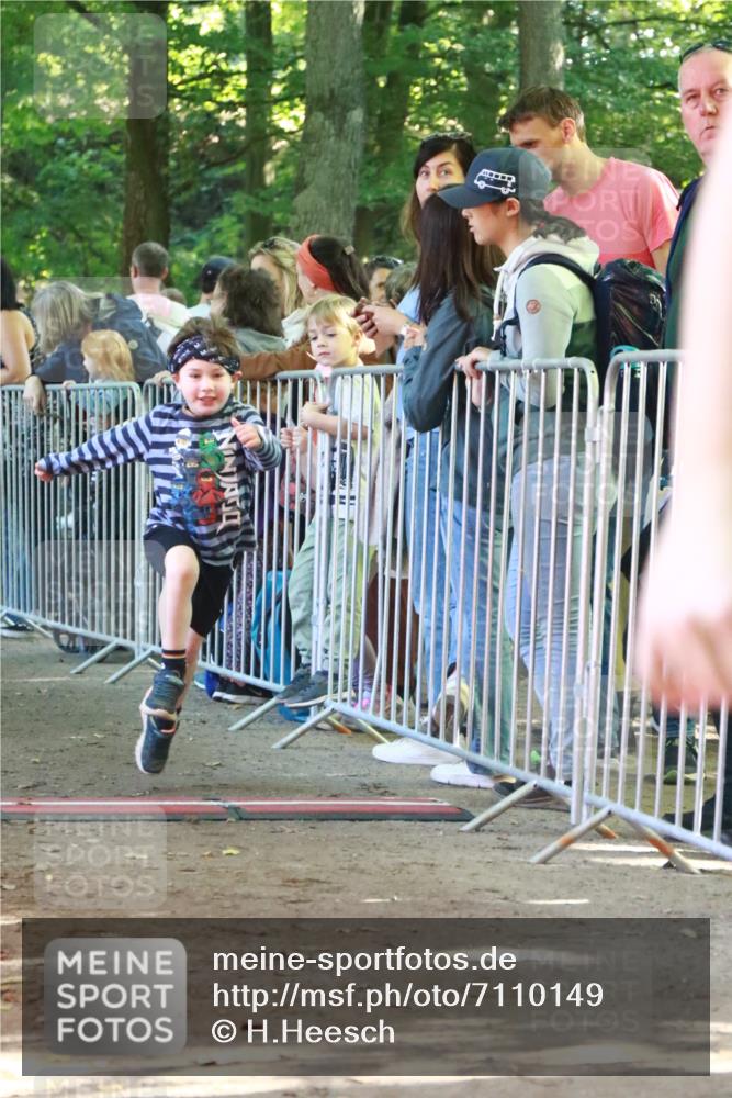 22.09.2024 - 32. Volkslauf durch das schöne Alstertal H.Heesch http://msf.ph/oto/7110149 22.09.2024 10:44:46 Ziel  meine-sportfotos.de