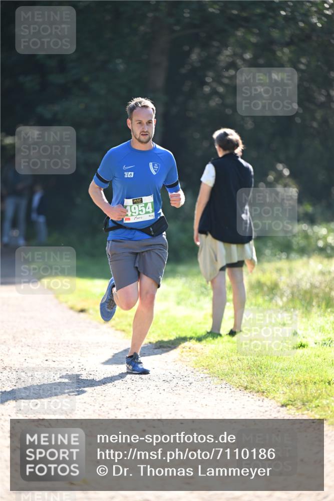 22.09.2024 - 32. Volkslauf durch das schöne Alstertal Dr. Thomas Lammeyer http://msf.ph/oto/7110186 22.09.2024 10:50:01 Laufen 6, 1954 meine-sportfotos.de