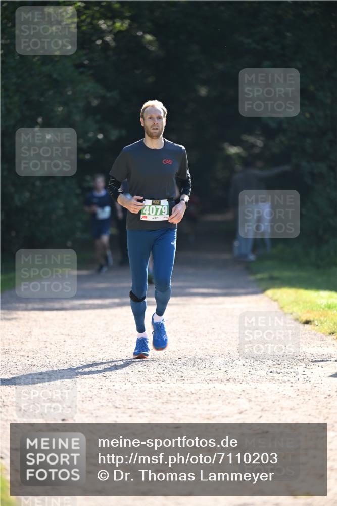 22.09.2024 - 32. Volkslauf durch das schöne Alstertal Dr. Thomas Lammeyer http://msf.ph/oto/7110203 22.09.2024 10:50:06 Laufen 4079 meine-sportfotos.de
