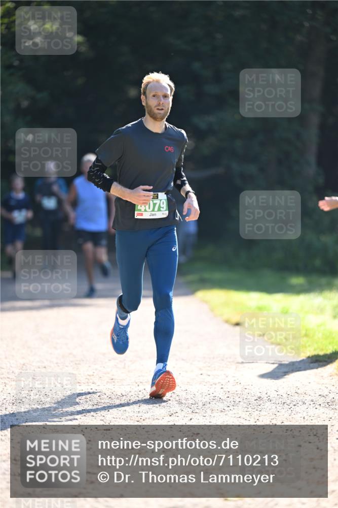 22.09.2024 - 32. Volkslauf durch das schöne Alstertal Dr. Thomas Lammeyer http://msf.ph/oto/7110213 22.09.2024 10:50:06 Laufen 4079 meine-sportfotos.de